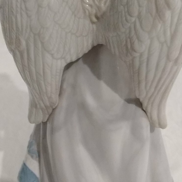 SALE Bundle Of Beautiful Angels - Picture 9 of 14